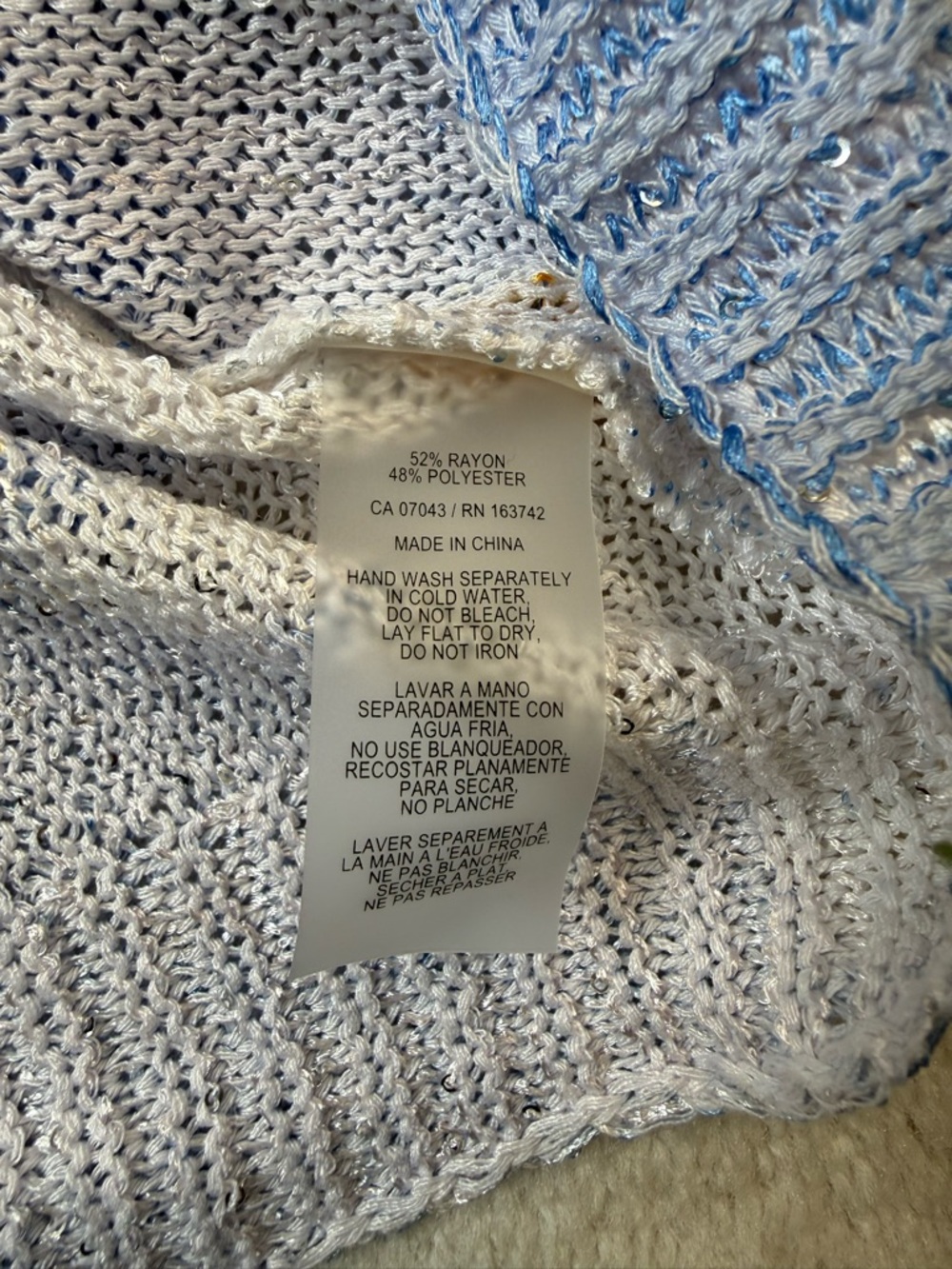 Sioni Daisy Pattern Sweater - Picture 5 of 5
